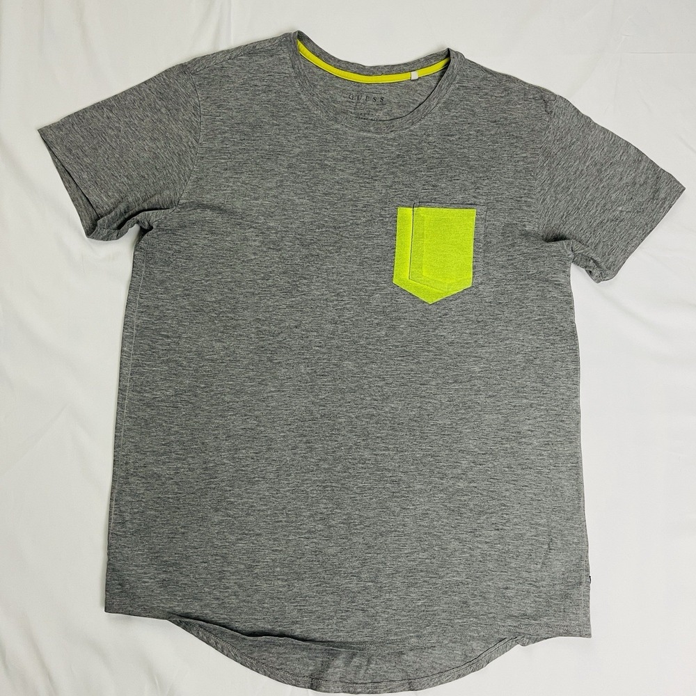 GUESS Men's Longline Pocket Tee Gray Neon Yellow Curved Hem Size M